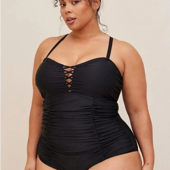 Torrid Swimsuit One Piece Lattice Wireless Slimming Black NWT New Plus Size 6X - Picture 3 of 13